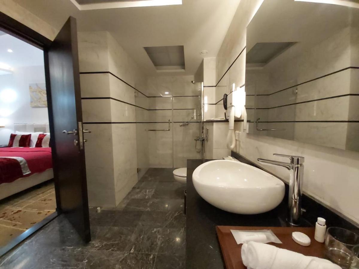 Basrah International Airport Hotel Exterior foto